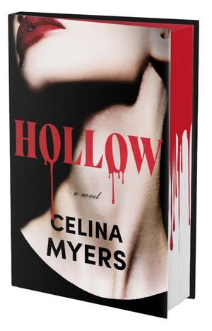 Book cover of Hollow (Deluxe Limited Edition)