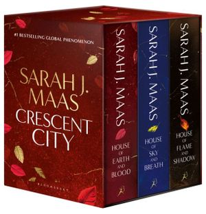 Book cover of Crescent City Paperback Box Set